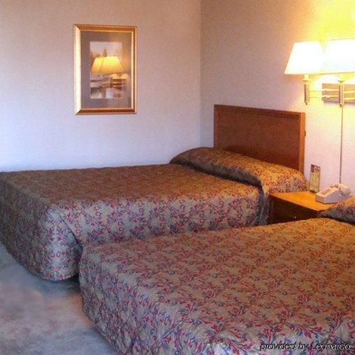 Rest Inn - Extended Stay, I-40 Airport, Wedding & Event Center 阿馬里洛 客房 照片
