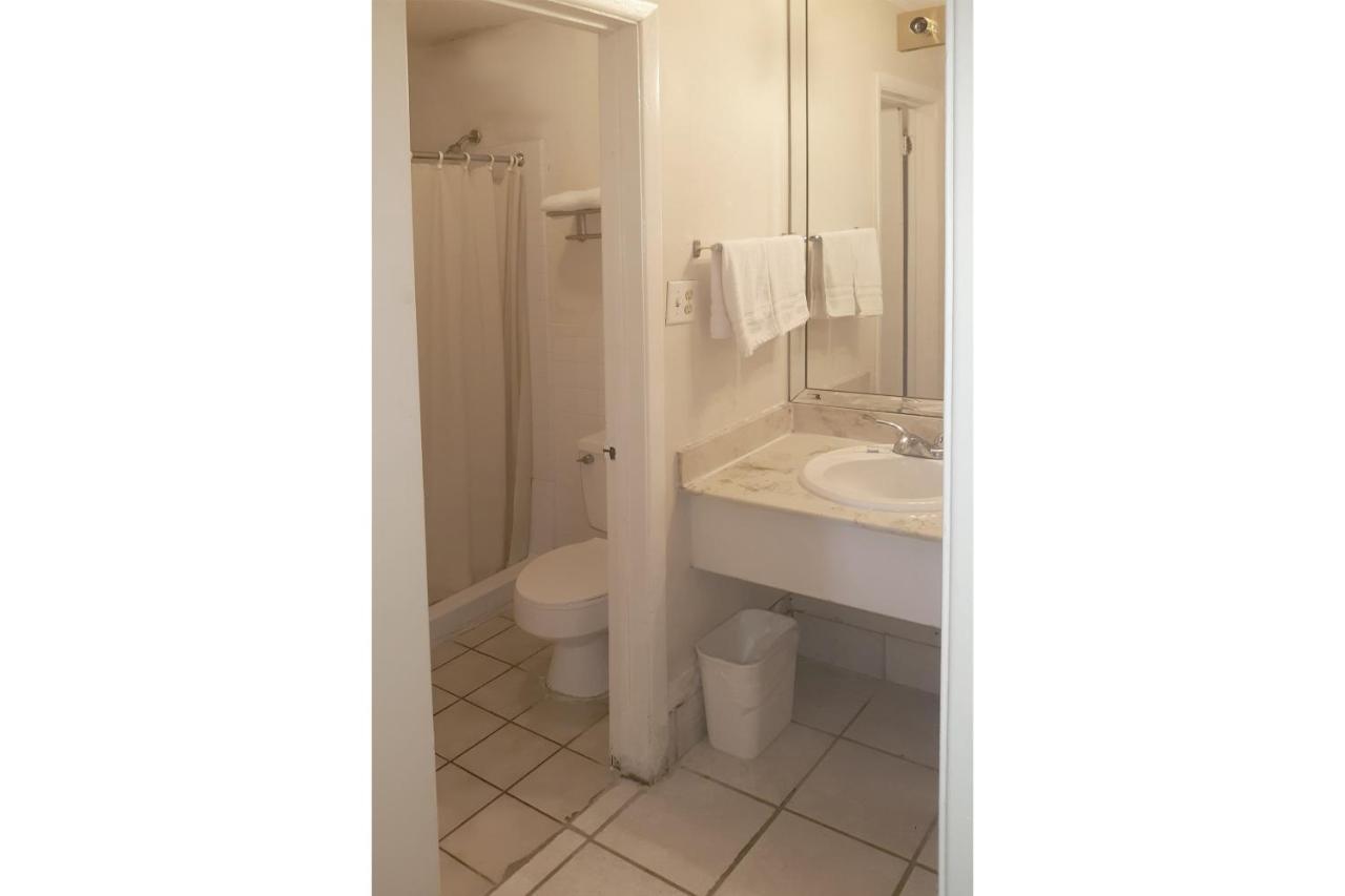 Rest Inn - Extended Stay, I-40 Airport, Wedding & Event Center 阿馬里洛 外观 照片