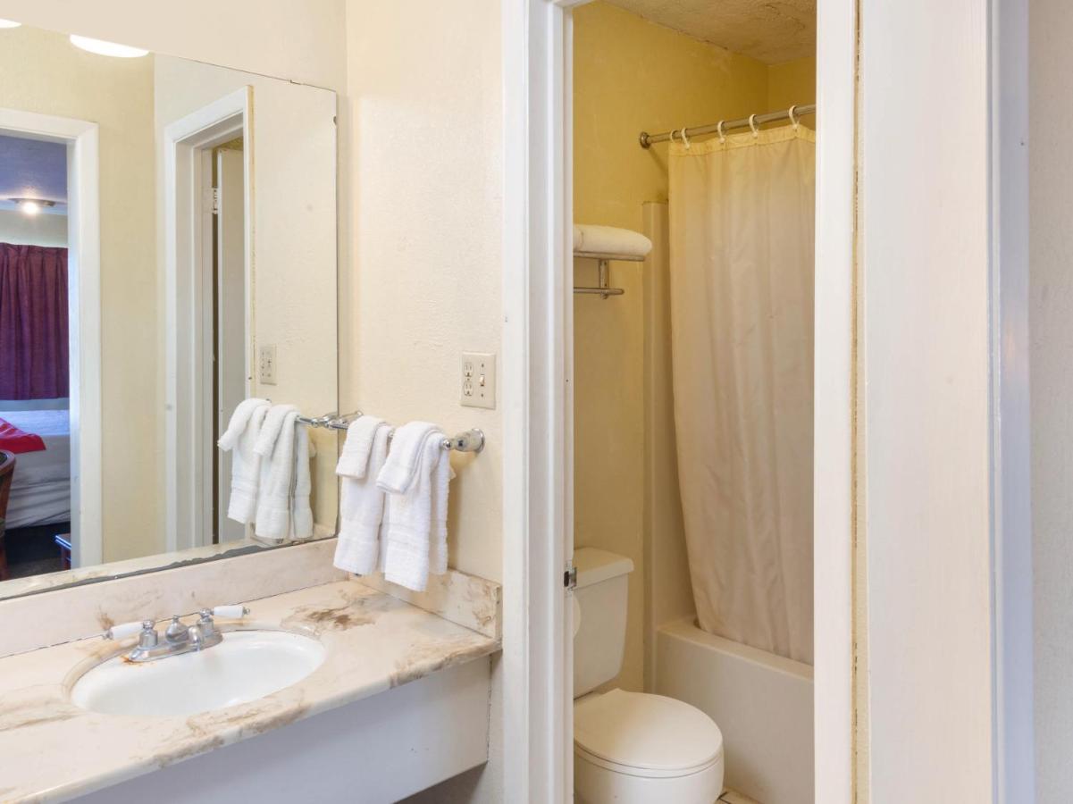 Rest Inn - Extended Stay, I-40 Airport, Wedding & Event Center 阿馬里洛 外观 照片